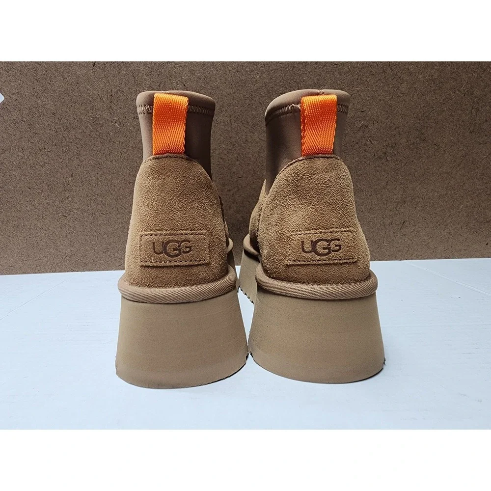 UGG classic mini